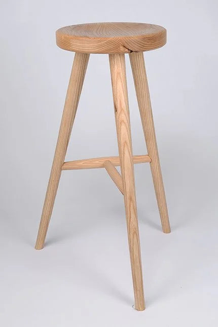 ST241 Silvia K. Stool