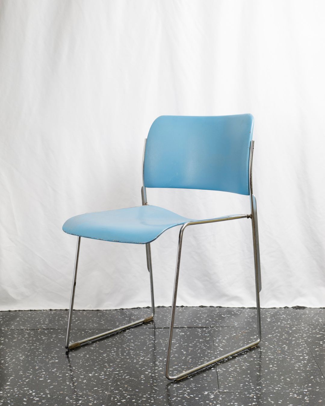 CH289 Baby Blue David Rowland 40/4 Stacking Chair