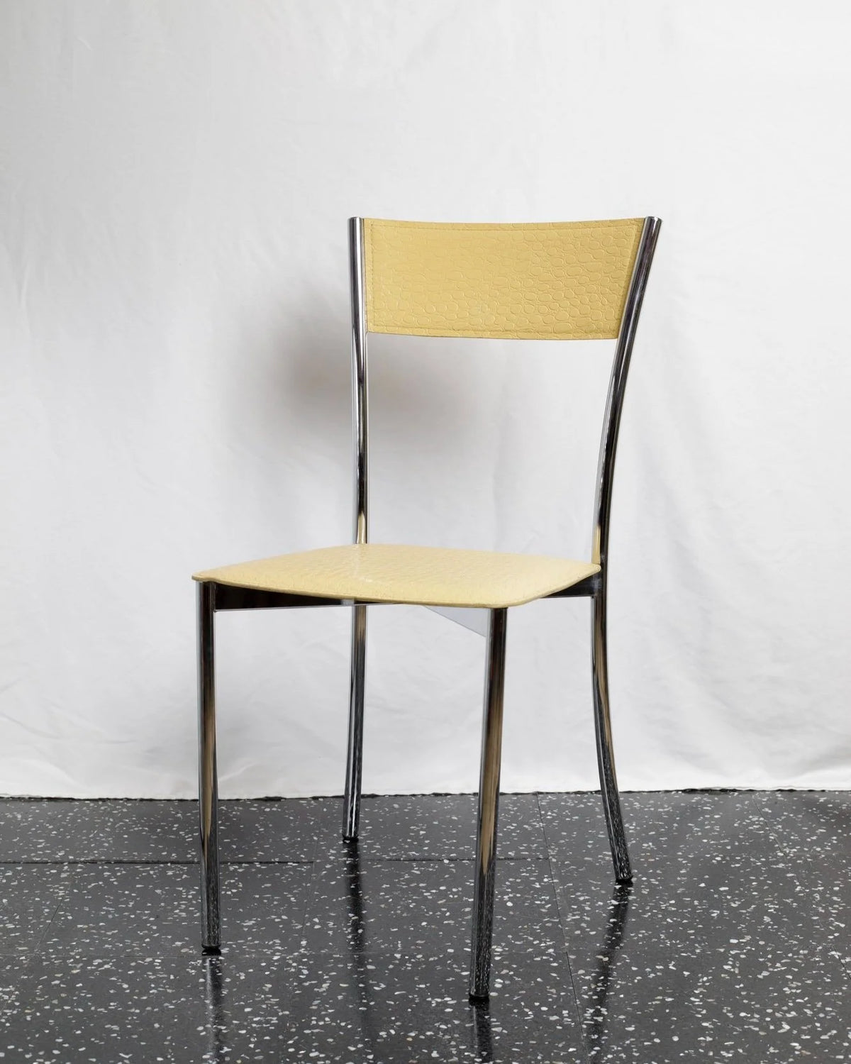 CH041 Summer Squash Yellow Chair