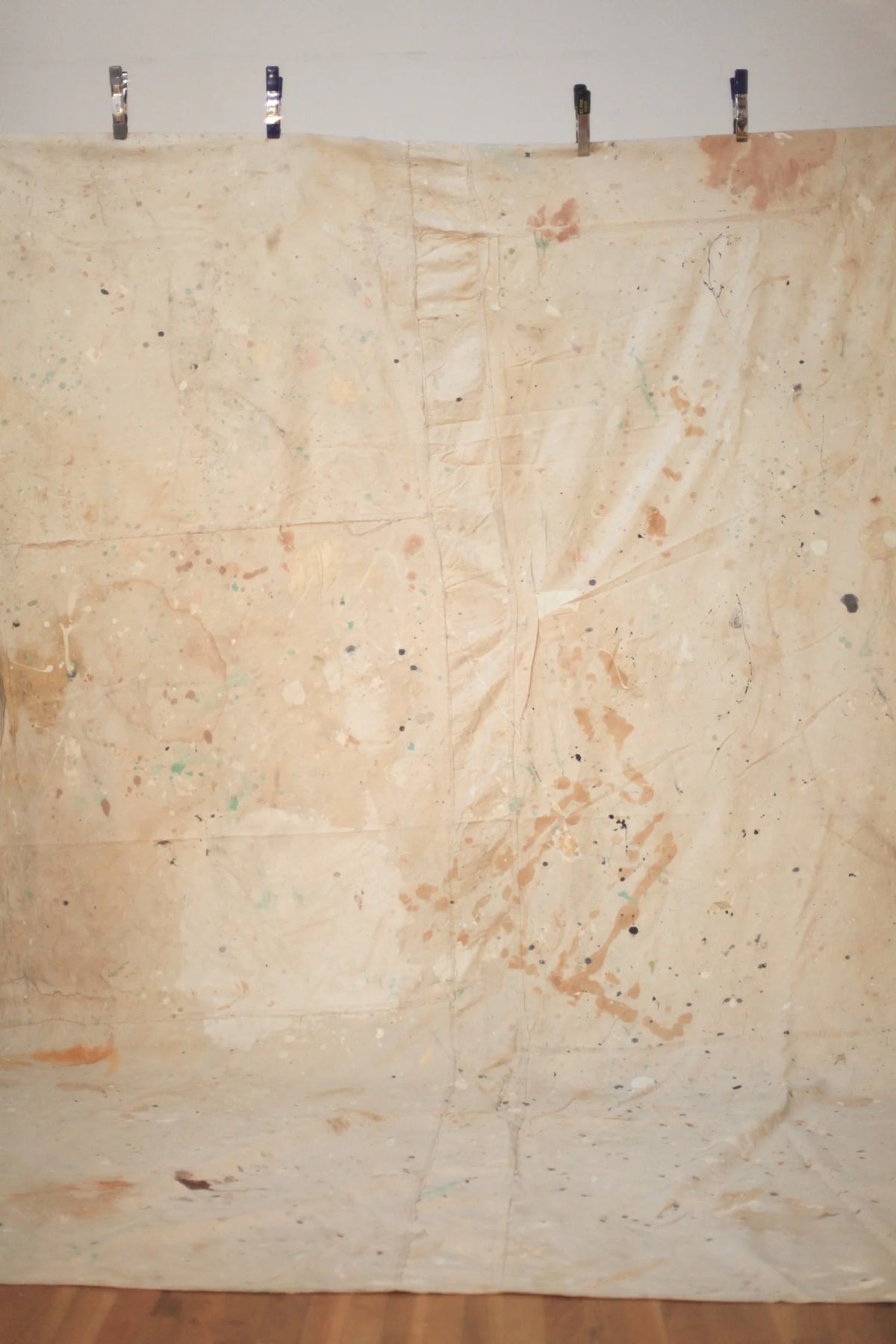 BD207 Splatter Paint Drop