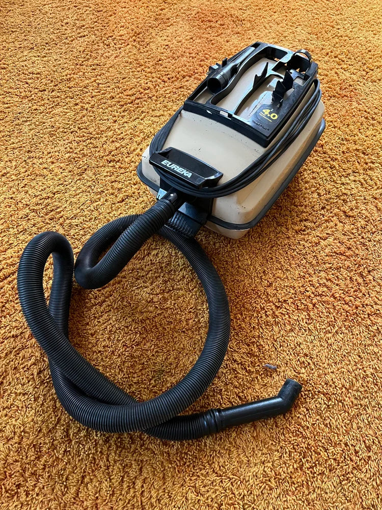 VAC002 Jane Vacuum