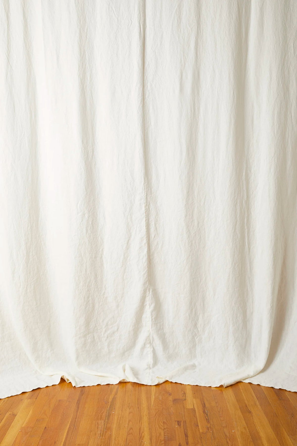 BD606 Off White Linen