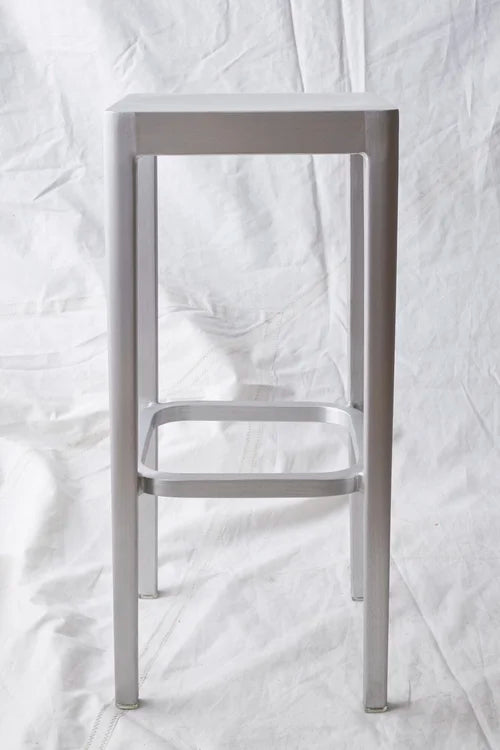 ST074 Aluminum Square Stool