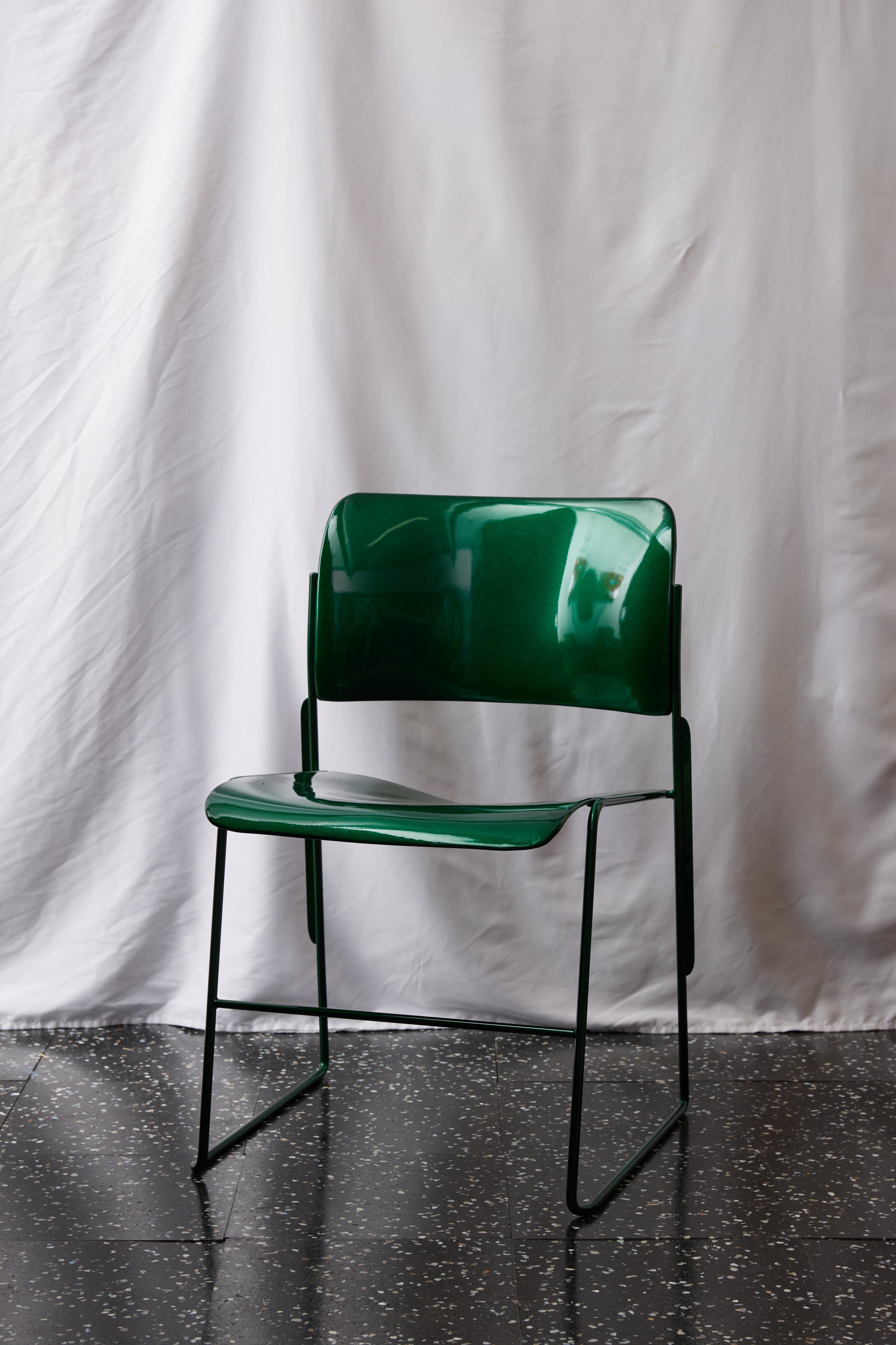 CH294 Forest Sparkle David Rowland 40/4 Stacking Chair