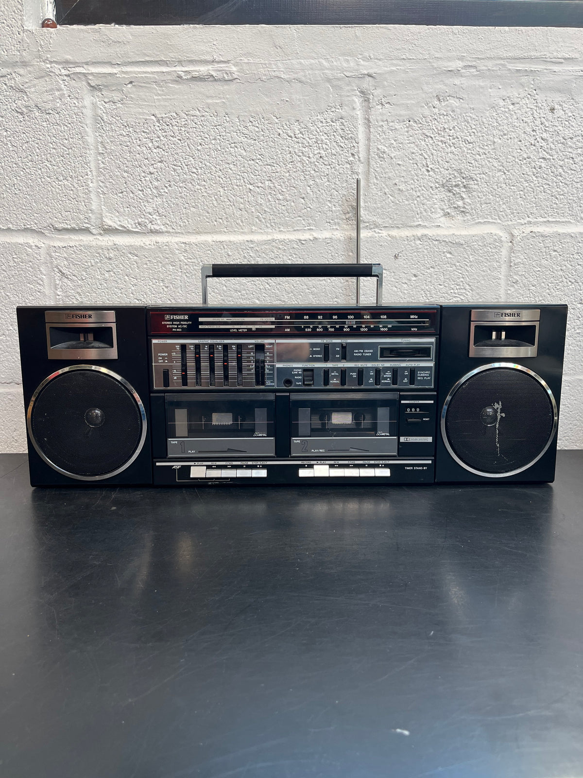 RADIO002