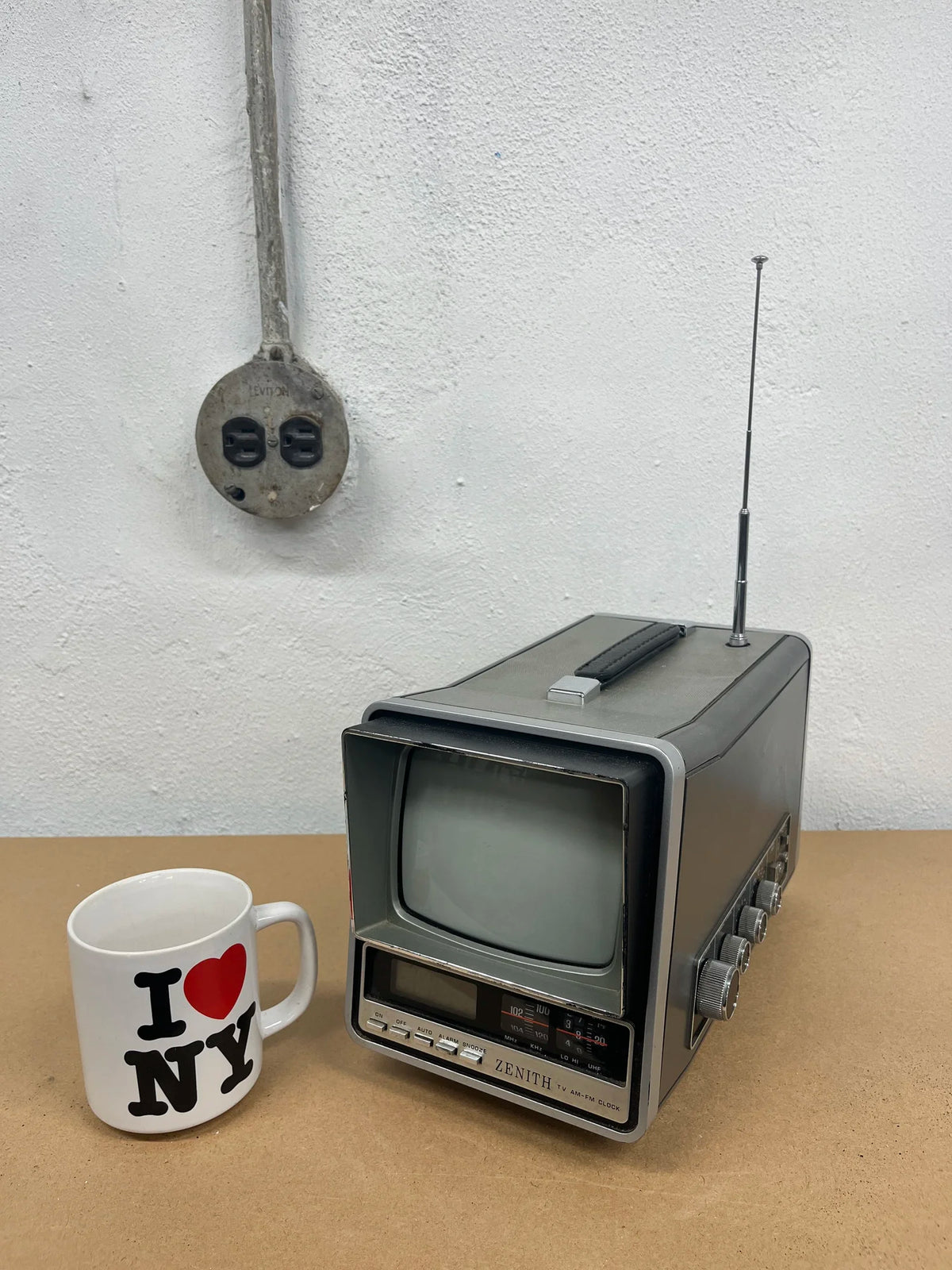 TV005